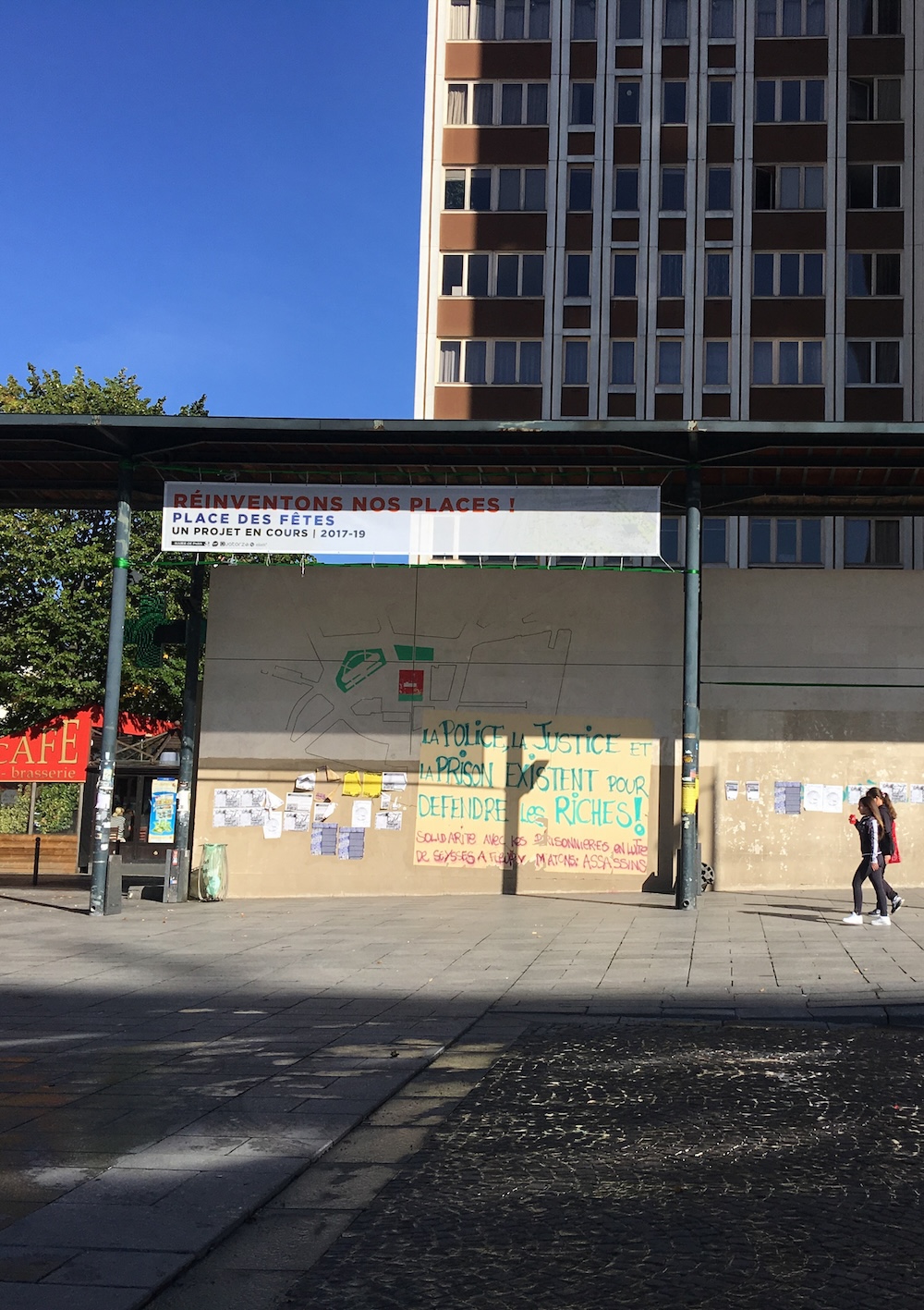 Soutenance de thèse de Juliette Charron : « “Résoudre” l'espace public ? Ruptures et continuités dans les récits d'aménagement de la place des Fêtes » Soutenance de thèse de Juliette Charron : « “Résoudre” l'espace public ? Ruptures et continuités dans les récits d'aménagement de la place des Fêtes »